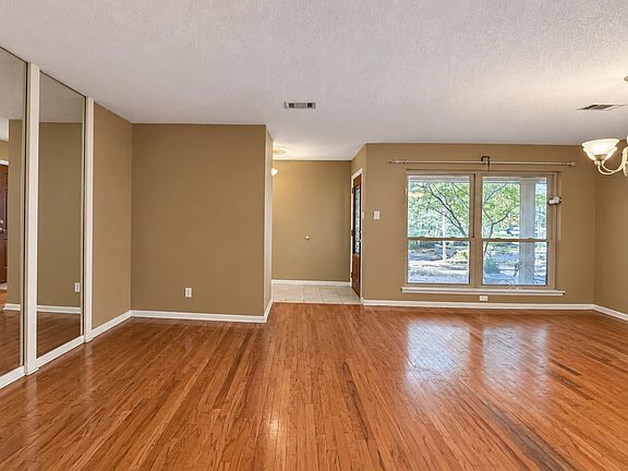 5th image of 7604 Flintrock Rd