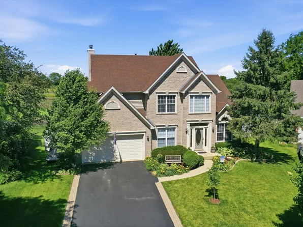 2814 Miller Rd, Geneva, IL 60134