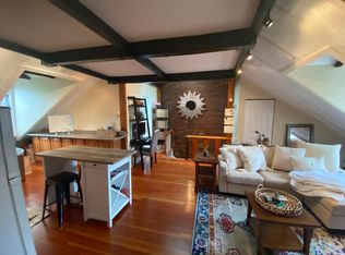 6 Moon St #4A, Boston, MA 02113