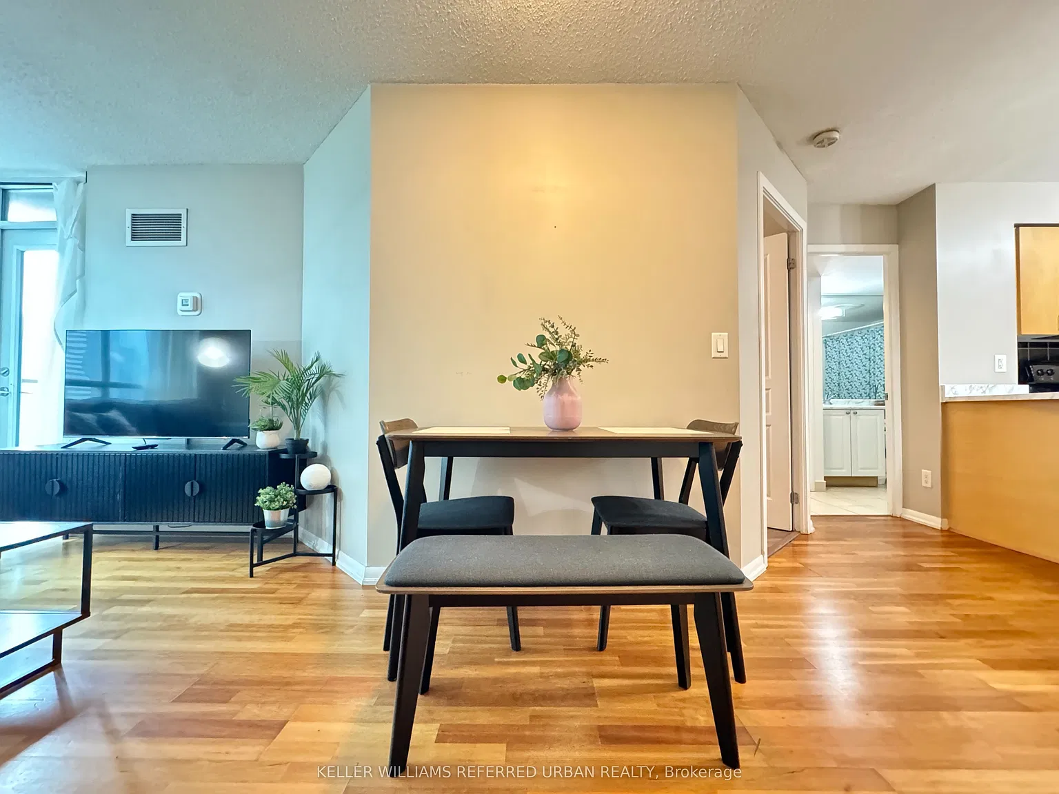 1 bed, $2,300 — Photo 3