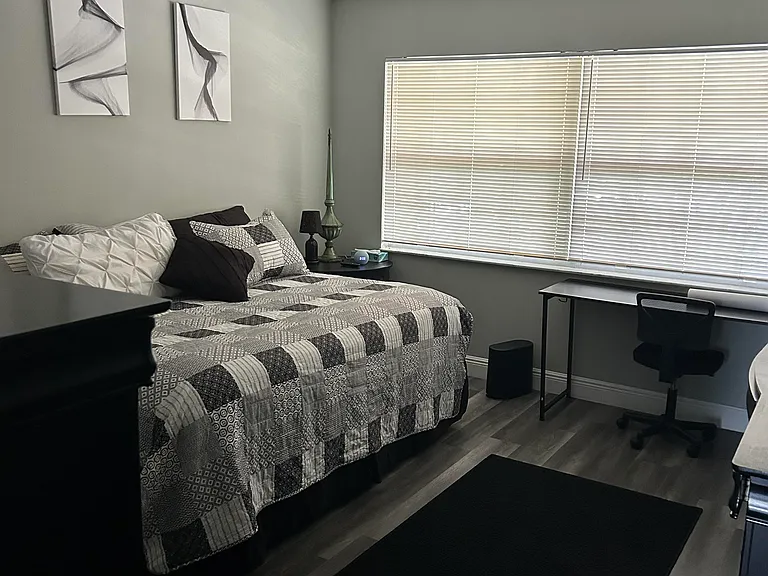 3980 Oaks Clubhouse Dr #303 — Photo 16