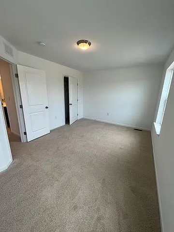 33 Long Bend Dr — Photo 23
