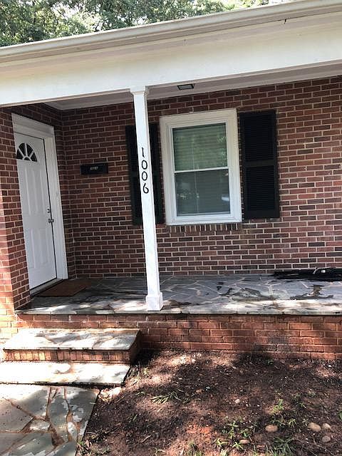 1st image of 1006 E Maple Ave