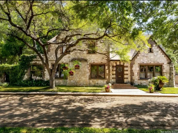 422 E Hildebrand, San Antonio, TX 78212