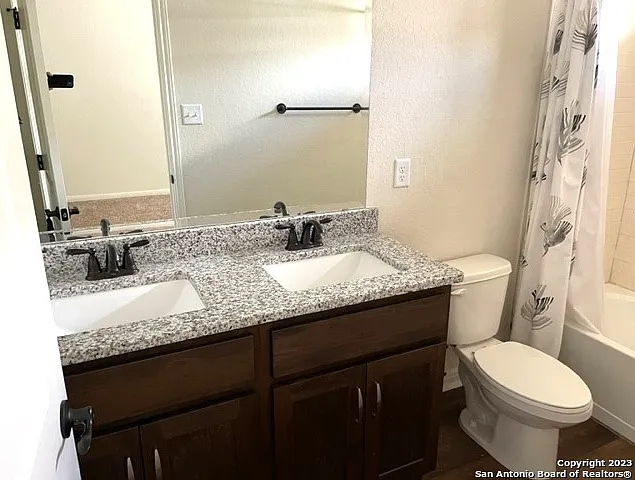 10317 Lynwood Vlg #101 — Photo 13