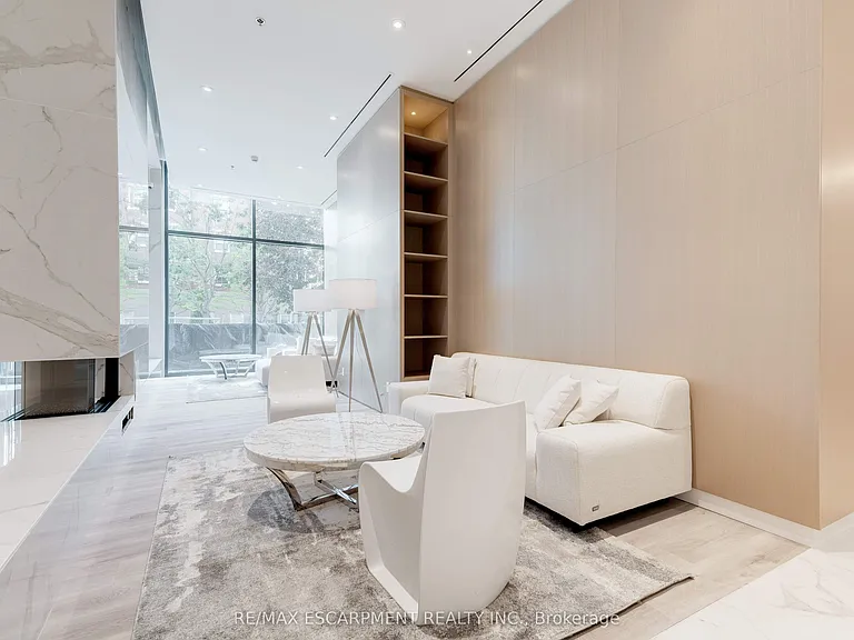 370 Martha St #1707 — Photo 32