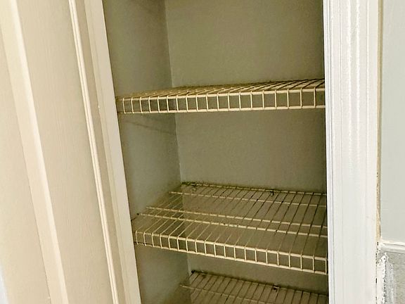 4th image of 128 Brookdale Ave Floor 2