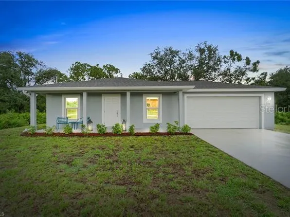 708 Wentworth Dr, Lehigh Acres, FL 33972