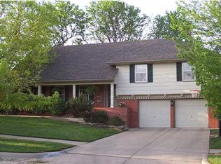7001 E Stonegate St, Wichita, KS 67206