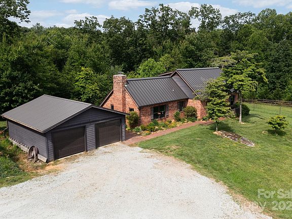 3rd image of 168 Edwards Mountain Dr