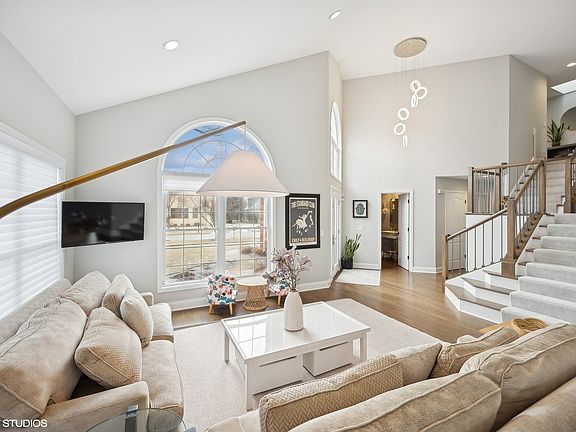 5th image of 1181 Hilary Ln