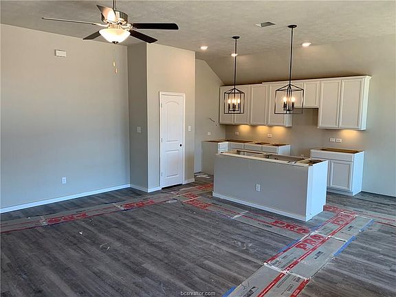 4th image of 15002 Windy Meadow Ln