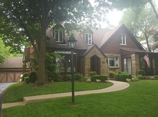 238 E Dixon Ave, Oakwood, OH 45419