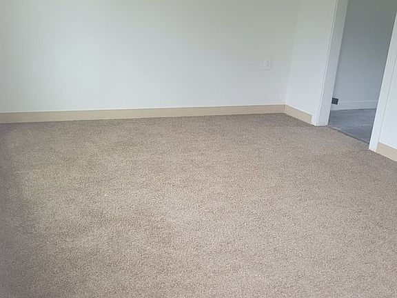 2nd image of 500 SE 36th St