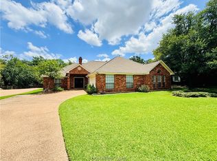 9203 Riverstone Ct, College Station, TX 77845