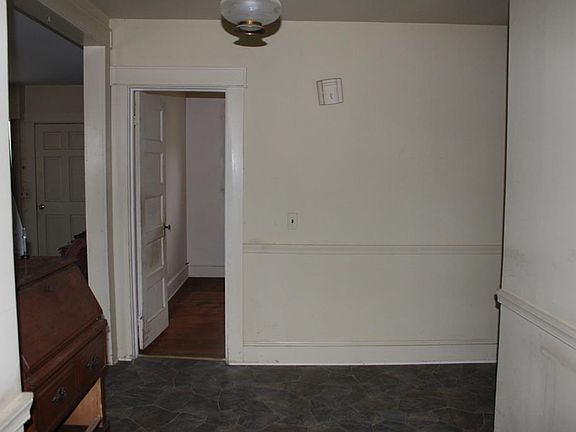 4th image of 2805 N Main St