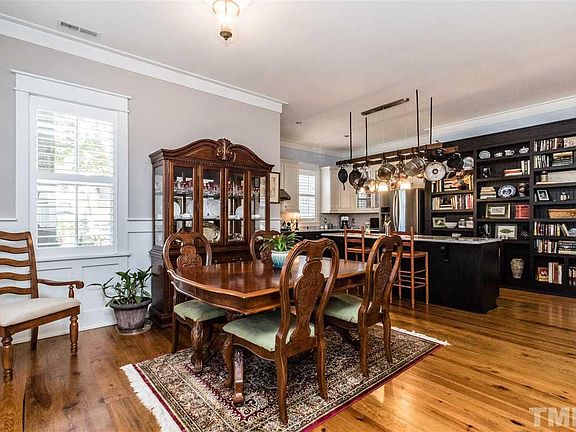 4th image of 78 Ellen Cir