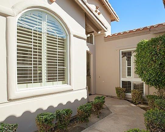 4th image of 78930 Cabrillo Way