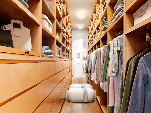 175 East Broadway image 8 of 10