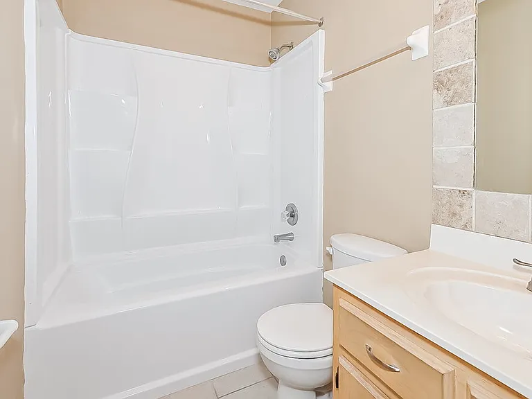 6926 Ginwood Cv — Photo 15