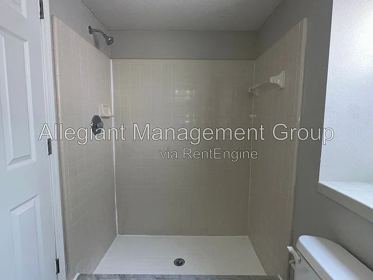 2807 Rio Grande Trl — Photo 18
