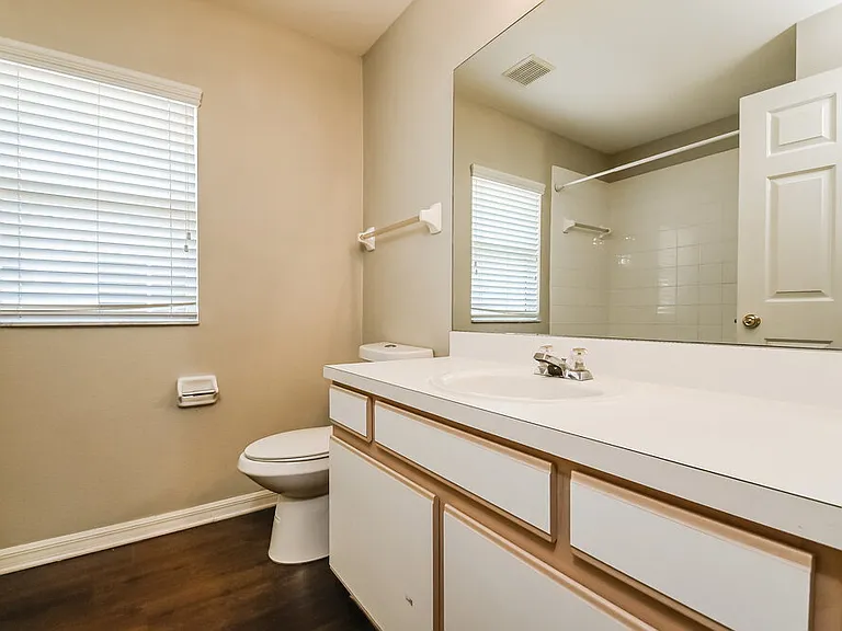 12845 Longcrest Dr — Photo 18