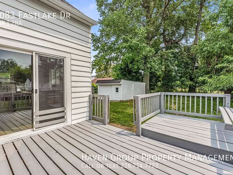 1083 Eastlake Dr — Photo 21