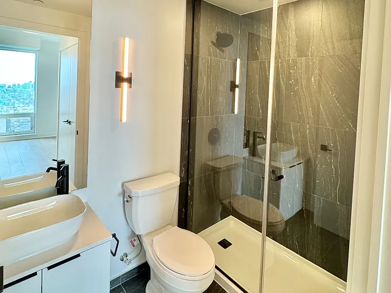 1185 Dupont St #2409 — Photo 15