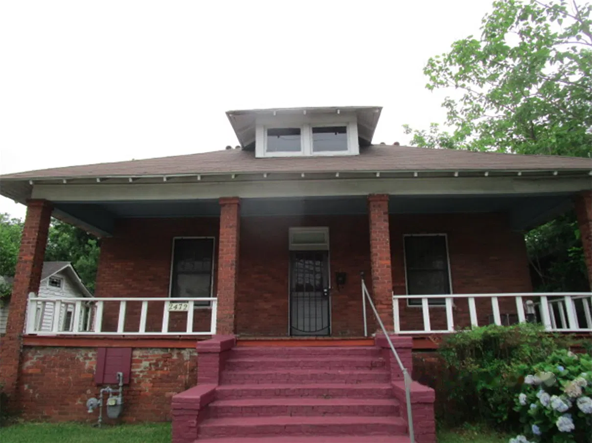 3 bed, 1426 sqft, $925 — Photo 1