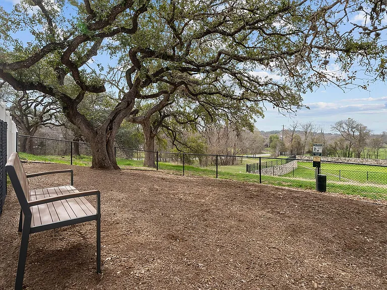 Villae ATX Luxury Rental Townhomes — Photo 24