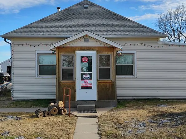 914 Peterman St, Downs, KS 67437