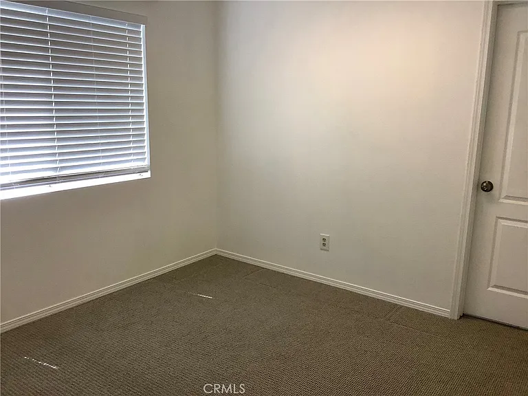 932 S Lone Pine Ln — Photo 10
