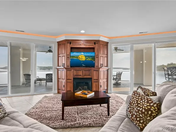 100 Trinity Pointe Dr #4K, Camdenton, MO 65020