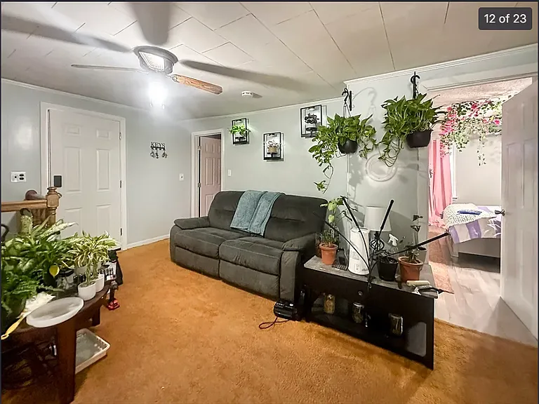 366 Alden St — Photo 2