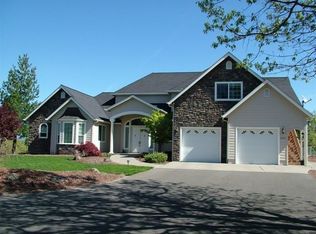 400 Shadow Mountain Way, Grants Pass, OR 97527