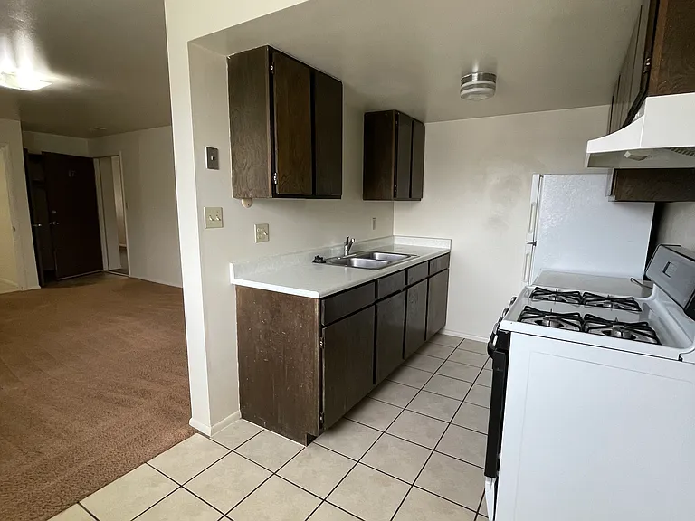 17 E 600 N — Photo 7