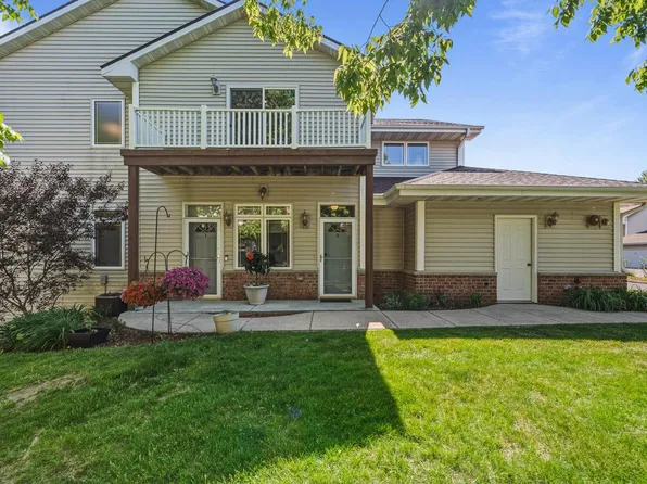 370 E Veterans WAY #5, Mukwonago, WI 53149