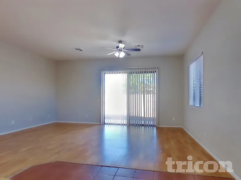 20834 N Jones Ct — Photo 6
