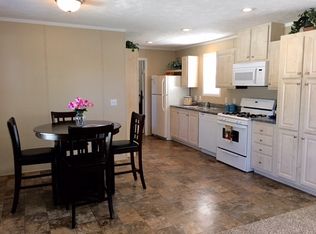 2410 Diamond Ct, Wixom, MI