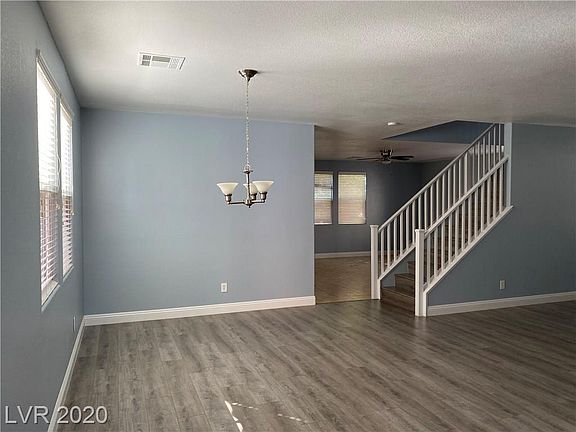 3rd image of 725 Anacapri St