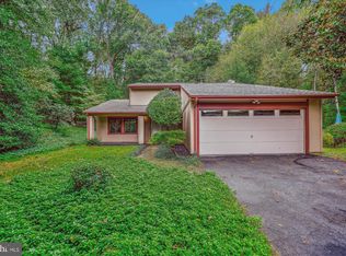 11728 Flints Grove Ln, Gaithersburg, MD 20878