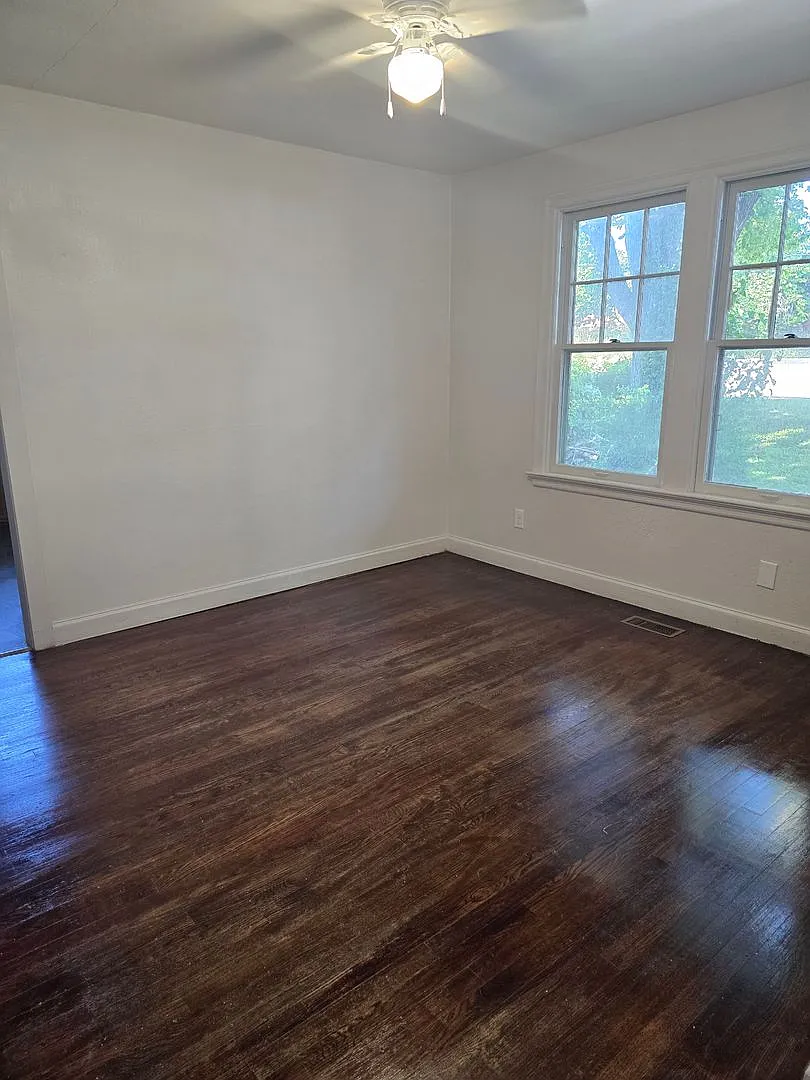1152-SF-E2 — Photo 3