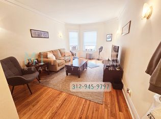 6903 N Sheridan Rd #3, Chicago, IL 60626