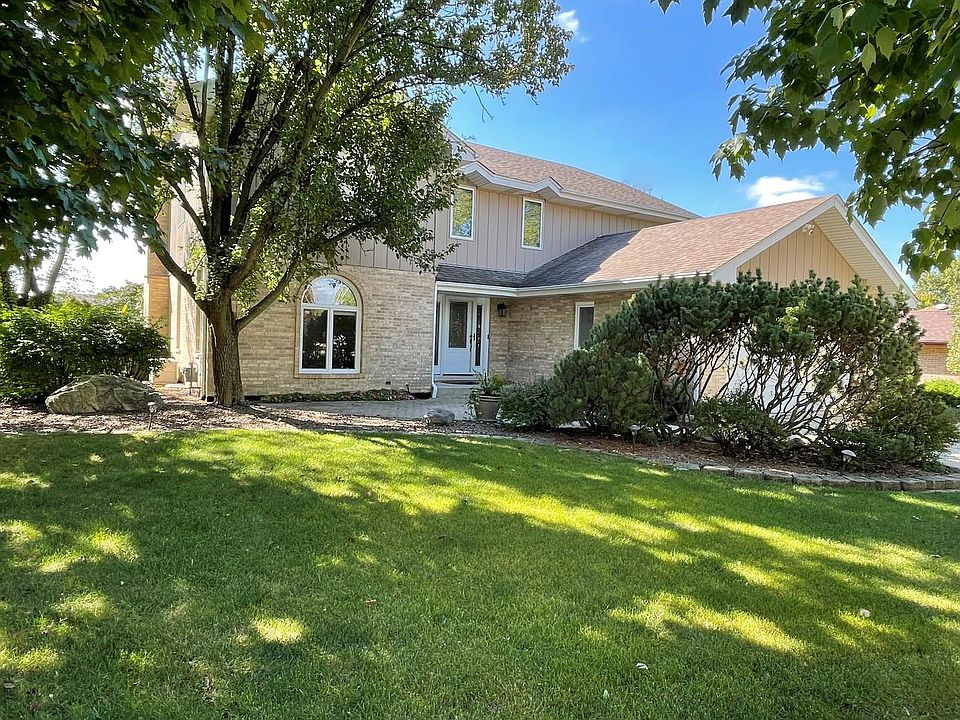 1st image of 13151 W Oakwood Dr