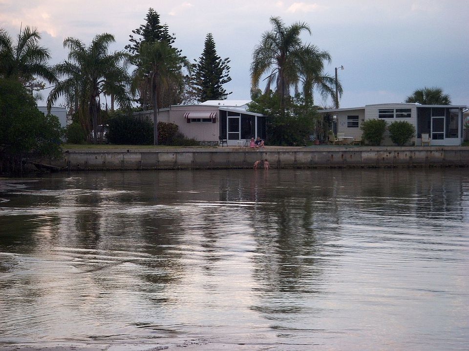 1st image of 19 Vista Dr