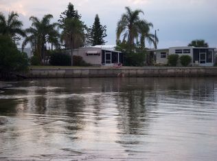 19 Vista Dr, Jensen Beach, FL 34957
