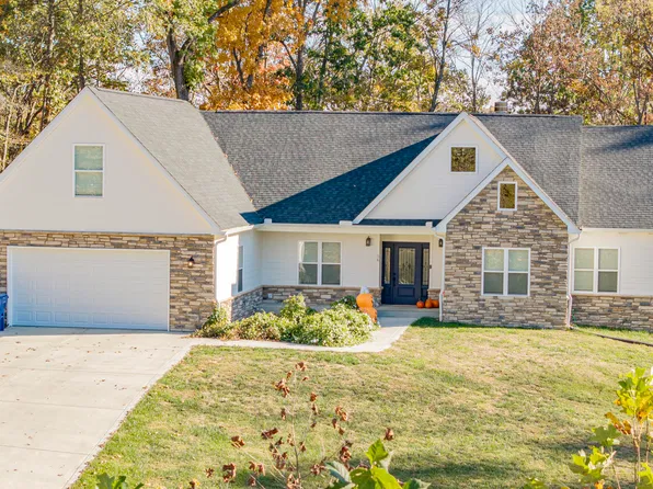 56 E Golden Is, Nancy, KY 42544