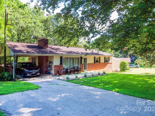 440 Royal Pines Dr, Arden, NC 28704