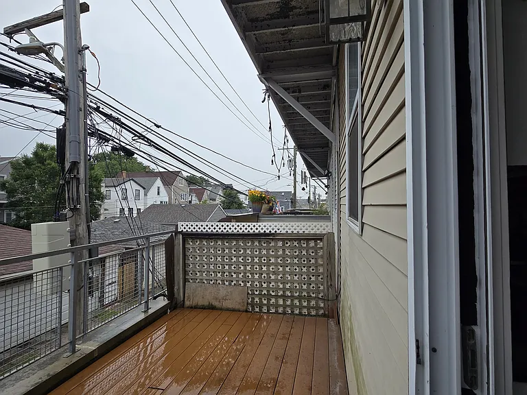 2nd Floor - Deck