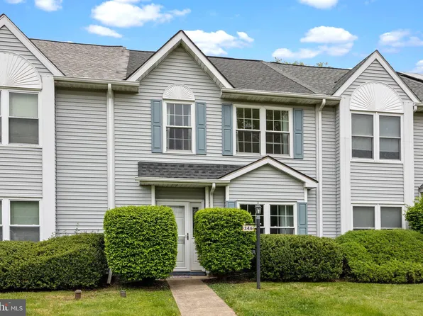 346 Bradford Ln, Lansdale, PA 19446